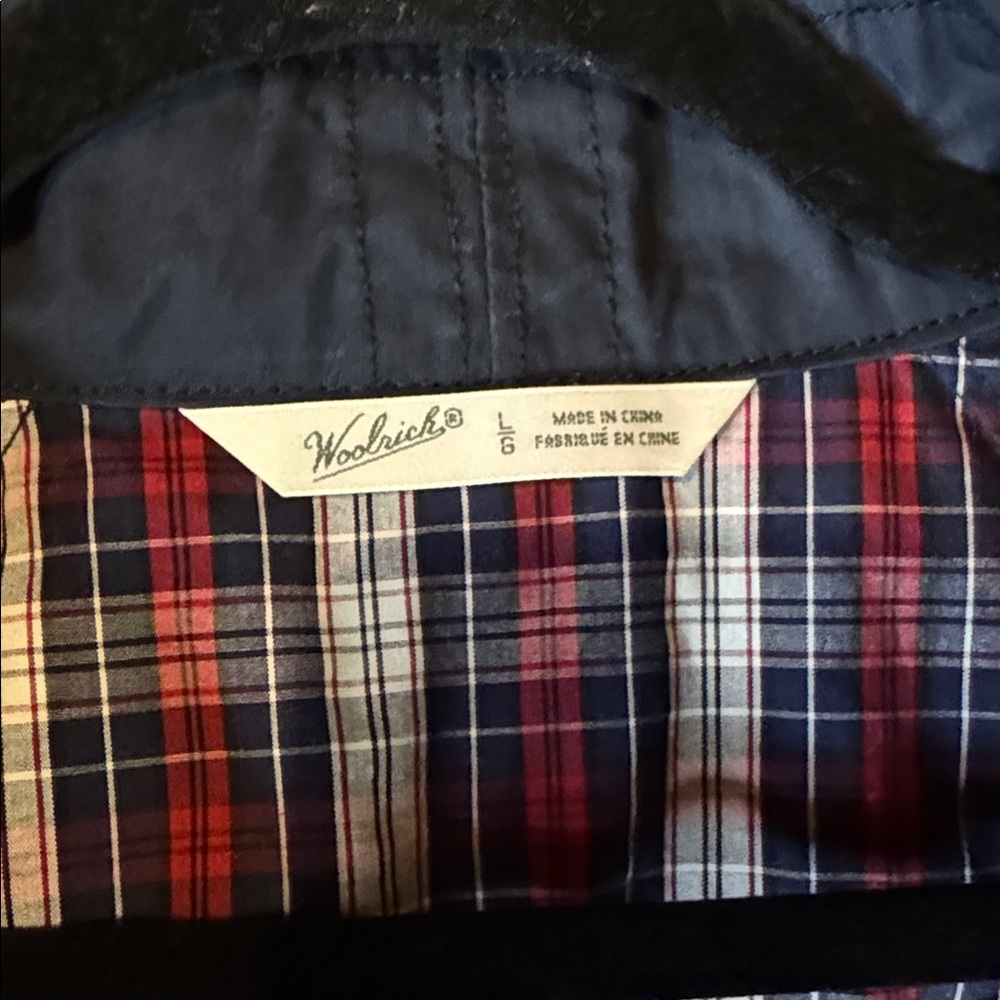 Woolrich jacket with plaid interior - Picture 2 of 6
